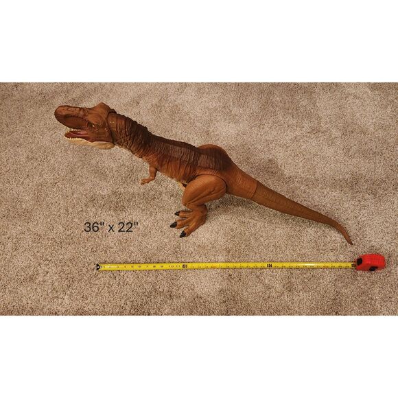 Jurassic World Super Colossal Tyrannosaurus Rex - Picture 2 of 3